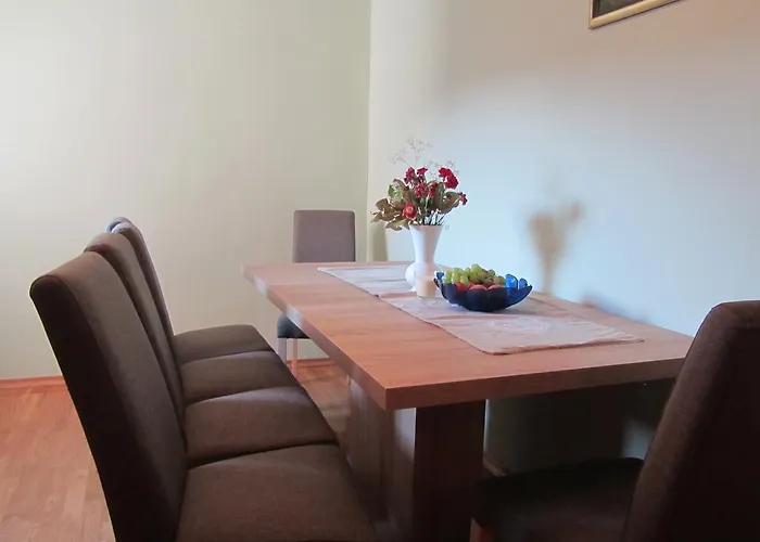 Apartment Domi Kvatric